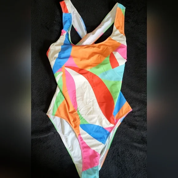 Womens NWOT Colorful Abstract One-Piece Swimsuit With Criss Cross Back Size XL - Picture 1 of 4